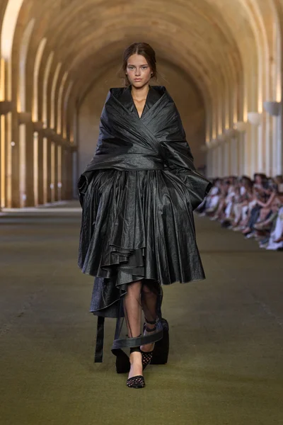 Look 46